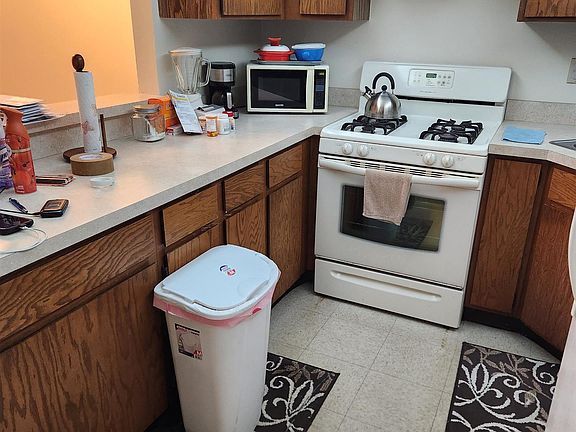 4th image of 102 Liberty Ct #102