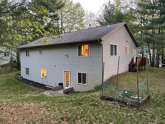 3rd image of 34 Tibbets Lake Ln
