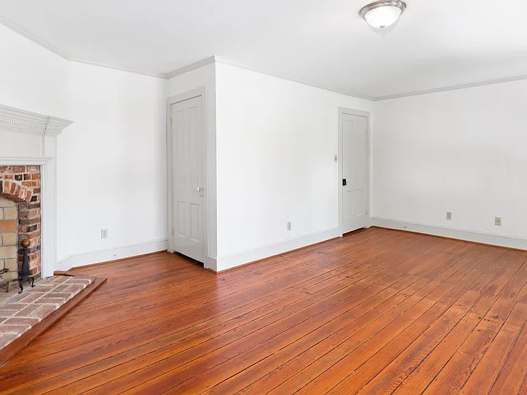1307 Caroline St — Photo 28
