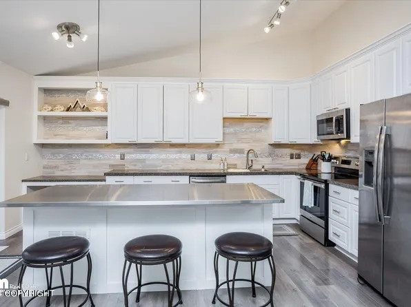 6961 Briar Loop #40, Anchorage, AK 99518