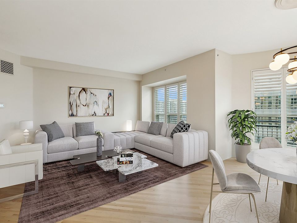 1st image of 3401 Lee Pkwy APT 1002