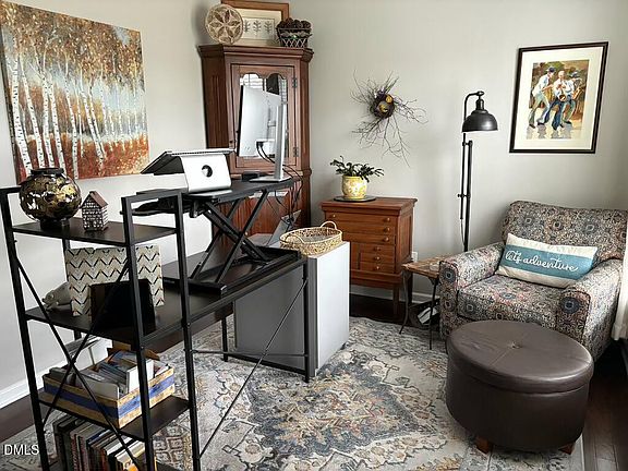 4th image of 1093 Renewal Pl