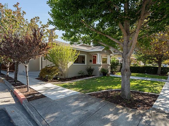 2nd image of 1304 Yosemite Ave