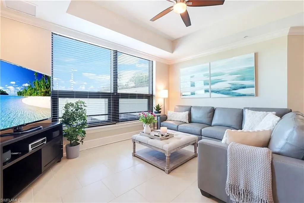 2 bed, 1435 sqft, $5,700 — Photo 2