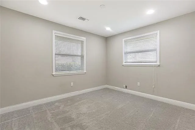 105 Locust St — Photo 14