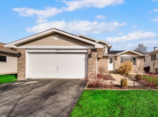 1880 Sequoia Dr, Hanover Park, IL 60133