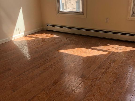 4th image of 10811 91st Ave