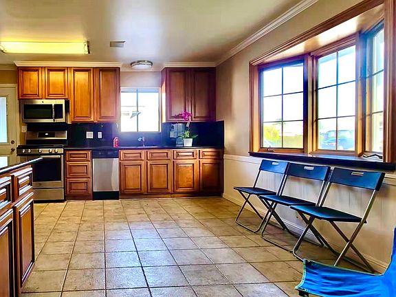 2nd image of 1777 Ledgewood Dr
