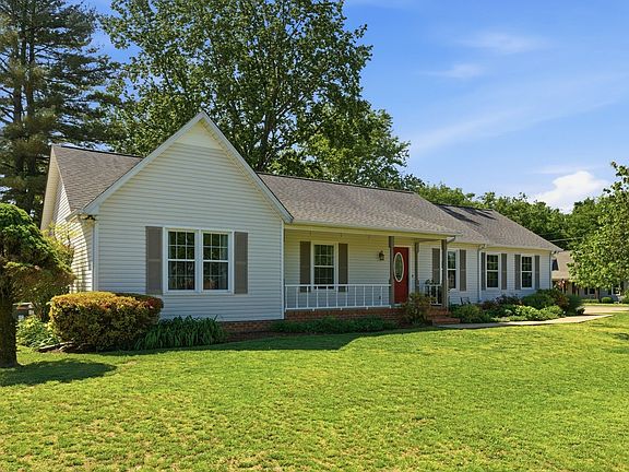 2nd image of 409 Ridgetop Dr
