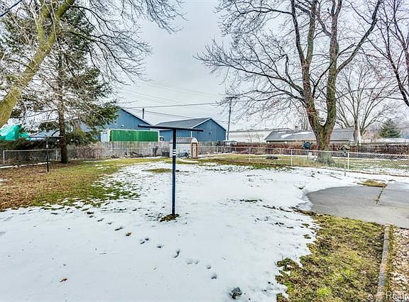 5th image of 1314 Cypress St