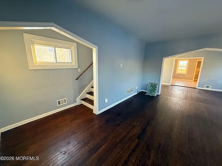 401 Ridge Ave — Photo 3