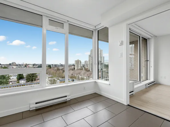 5665 Boundary Rd #908, Vancouver, BC V5R 0E4