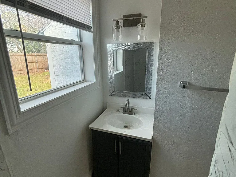 1723 Oak Knoll Dr #6 — Photo 12