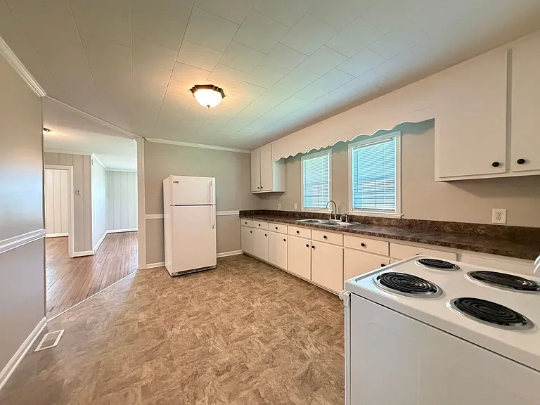 2712 Anthony Rd — Photo 9