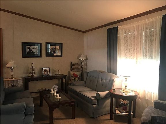 5th image of 825 Stoneybrook Trl
