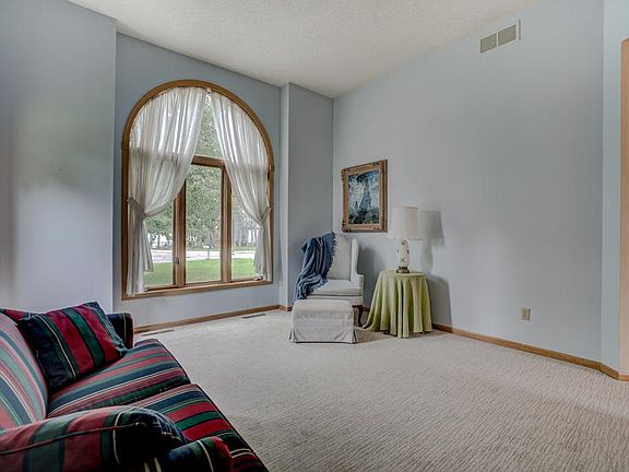 5th image of 3220 Orchard Ct