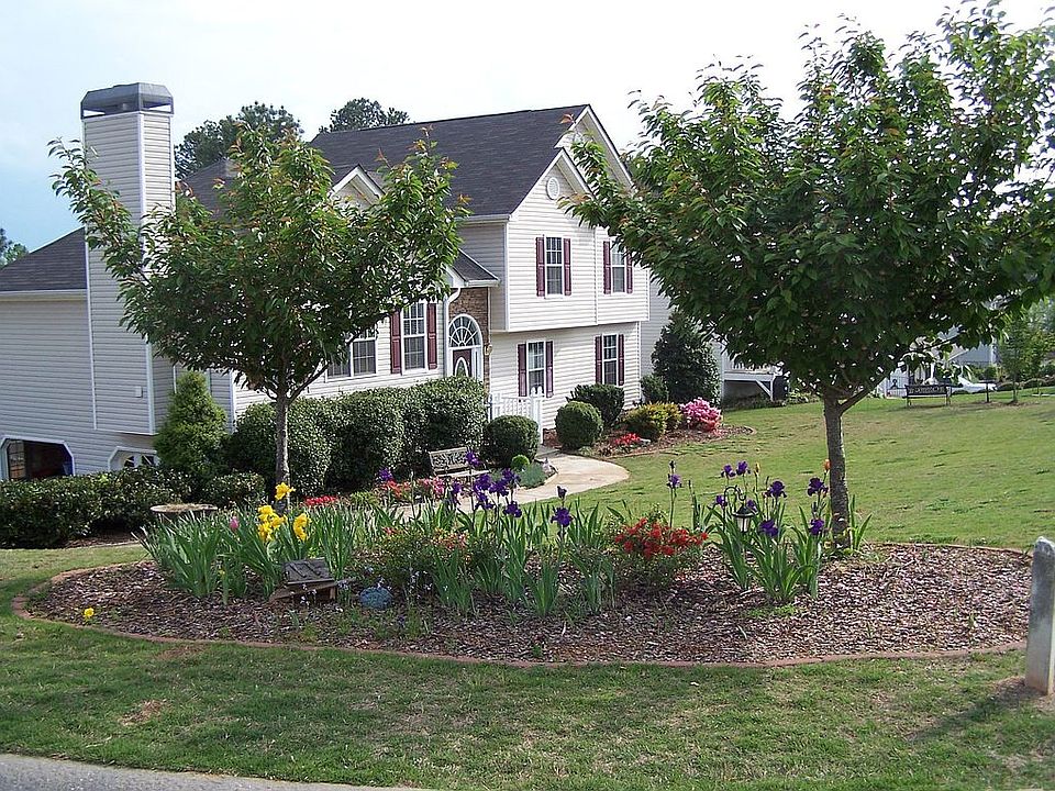 Large corner lot