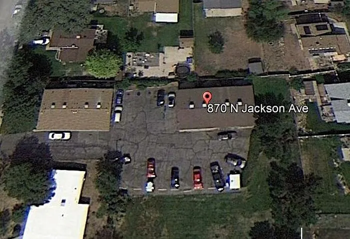 870 N Jackson Ave #8 — Photo 33