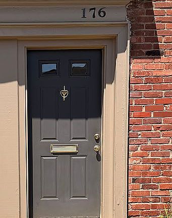2nd image of 176 Jamestown Dr #1