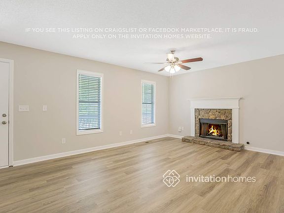 3rd image of 117 Ivy Brook Dr