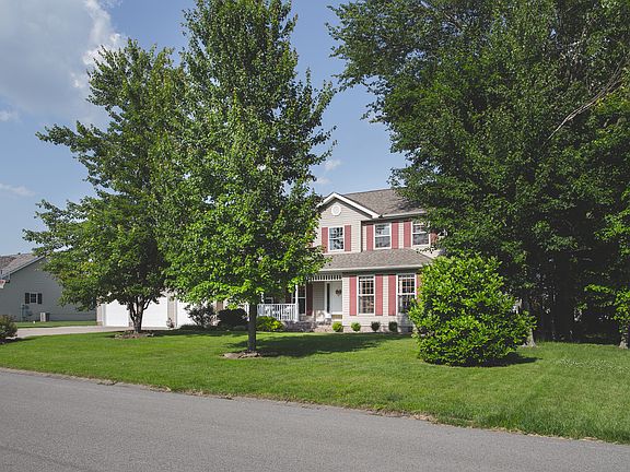 3rd image of 1903 N Dawn Dr