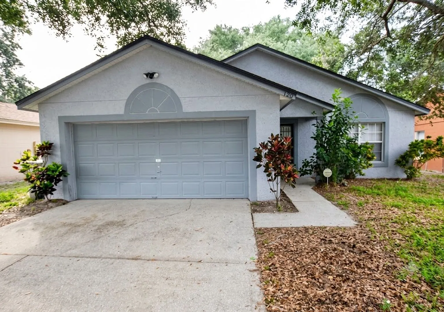 Recently Renovated 3 Bed 2 Bath Home for Rent in Apopka, FL! Move in August 10th — Photo 1