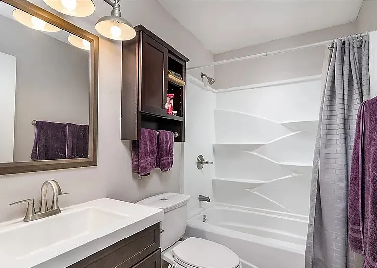 3 bed, 1200 sqft, $1,995 — Photo 3