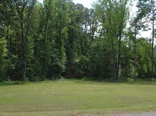 105 Aston Hall Dr, Eads, TN 38028