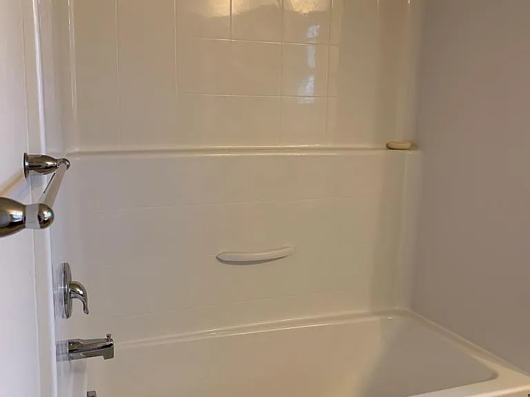 Upstairs hall bathroom