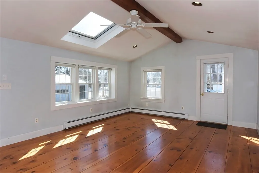 1 bed, 1.0 bath, 800 sqft, $2,350 — Photo 4