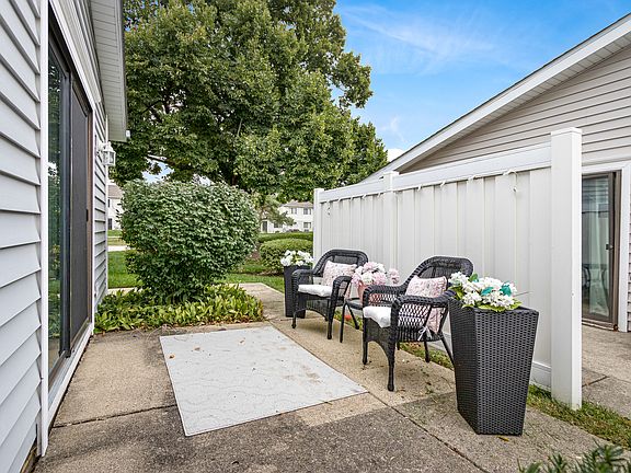 2nd image of 714 Whitesail Dr #166A