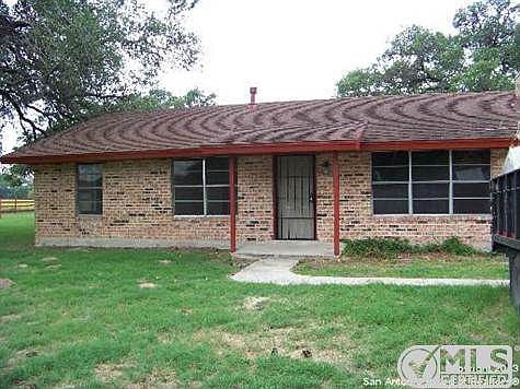 2nd image of 1677 County Road 128