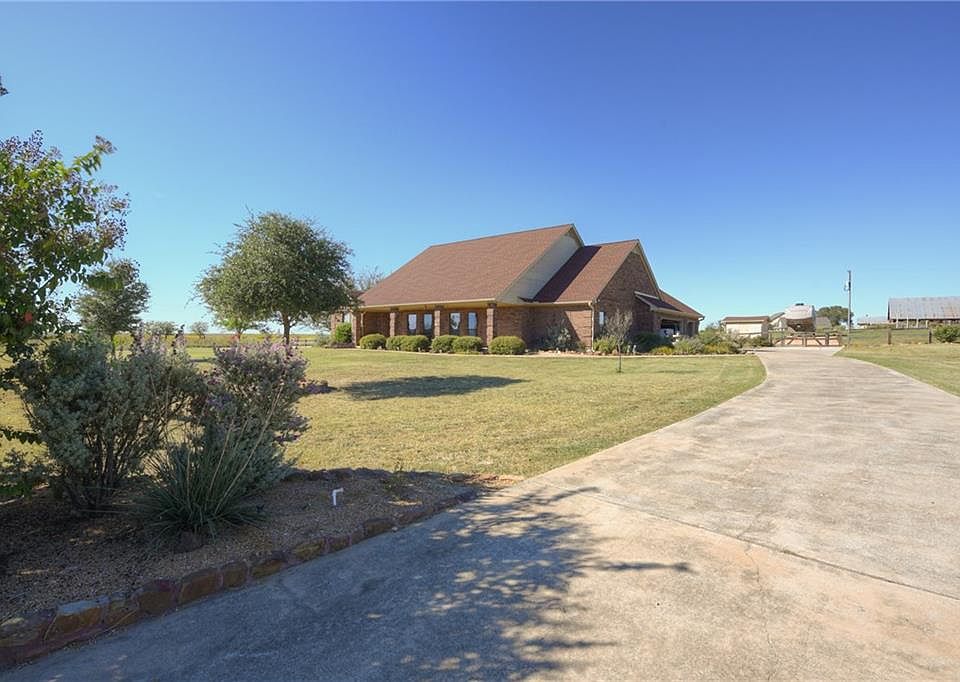 1st image of 6175 Meadowlands Dr