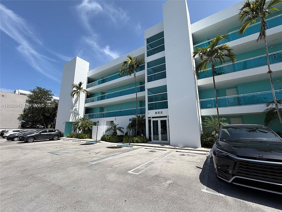 1st image of 652 NE 63rd St APT 404
