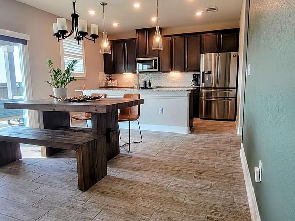 4th image of 165 Kulmbacher Dr #165