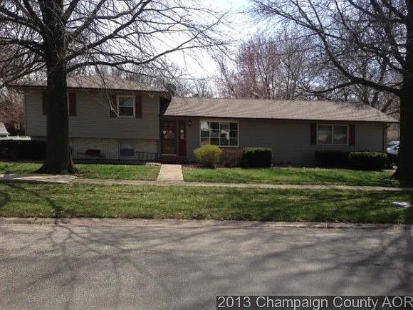 212 Barbara Dr photo 1