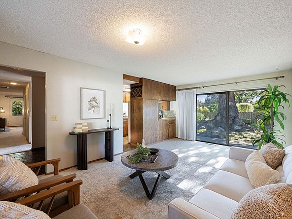 4th image of 616 Terra Linda Court