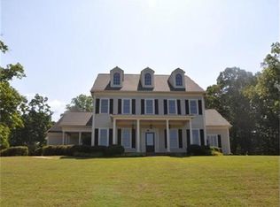 4564 Crooked Creek Rd, Gainesville, GA 30506