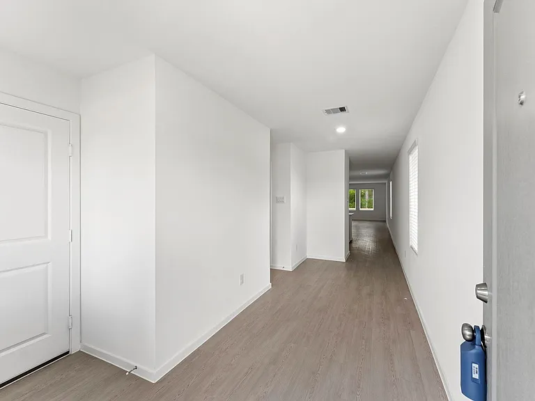 18784 Loom Dr — Photo 2