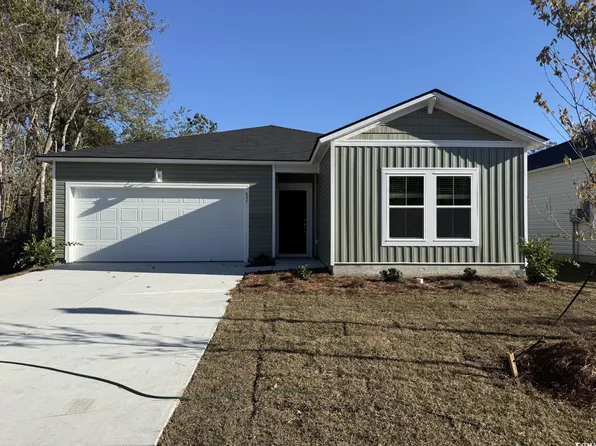 837 Wapama St., Little River, SC 29566