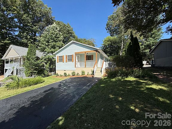 3rd image of 153 Locust Ct