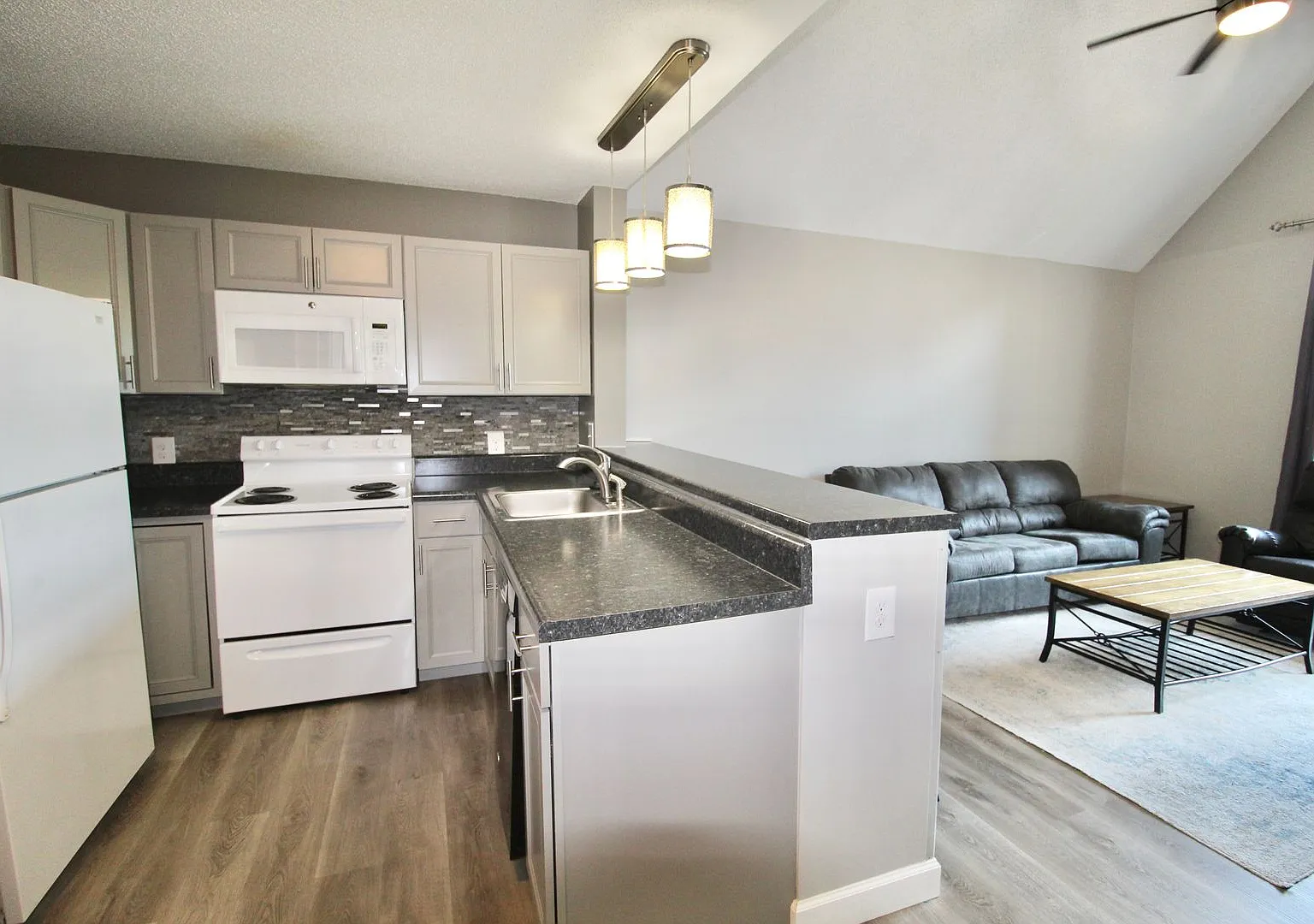 Hunters Ridge Condominiums 1348L — Photo 3