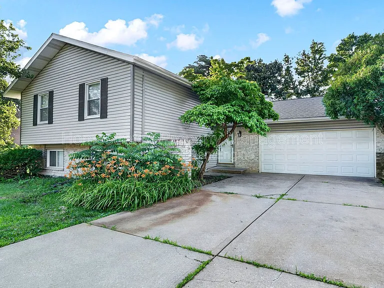 4157 Attleboro Ct — Photo 3