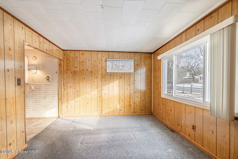 4th image of 20 Plaske Drive
