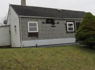 74 Arner Rd, Chester, WV 26034