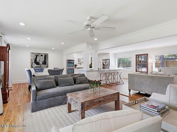 5th image of 134 Chippewa Cir