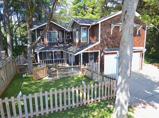 164 E Dawes Ave, Cannon Beach, OR 97110