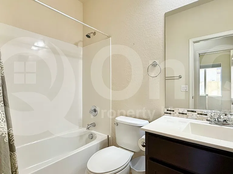 263 E Jade Dr — Photo 16