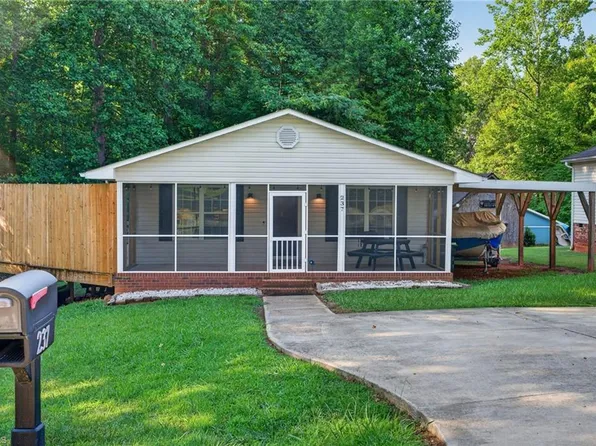 237 Partridge Dr, Lexington, NC 27292