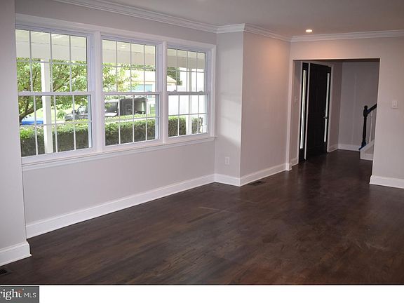 3rd image of 3109 Wilmont Dr
